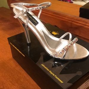 Jonathan Kayne Tahiti Heels in Silver